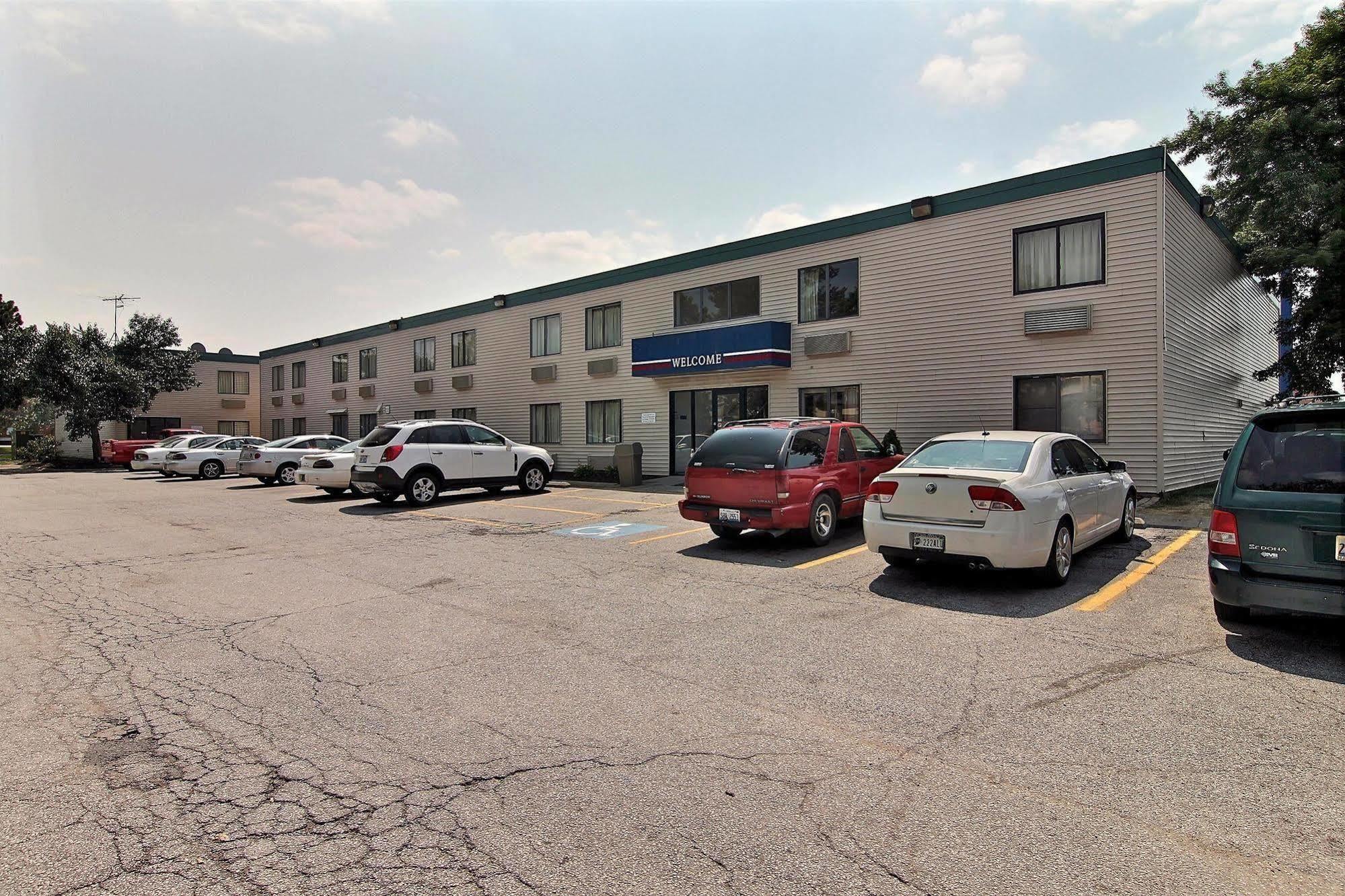 Merrillville, IN Extérieur photo